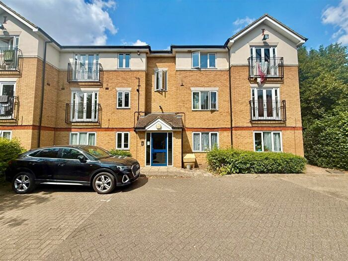 2 Bedroom Flat To Rent In Rectory Court, Station Road, West Drayton, UB7