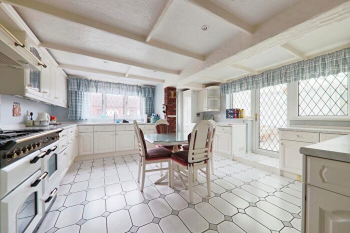 4 Bedroom Detached House For Sale In The Green, Old Ellerby, Hull, East Riding Of Yorkshire, HU11