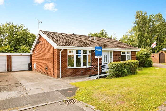 2 Bedroom Bungalow For Sale In Sycamore Grove, Broughton, Chester, Flintshire, CH4