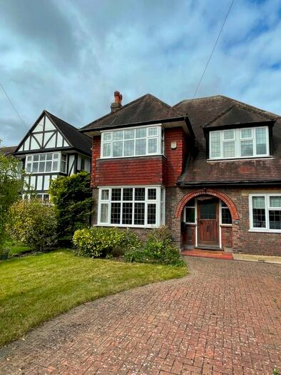 4 Bedroom Detached House To Rent In Coombe Gardens, London, SW20