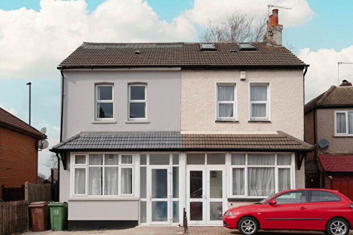 3 Bedroom Semi Detached House To Rent In Westfield Road, Sutton, SM1
