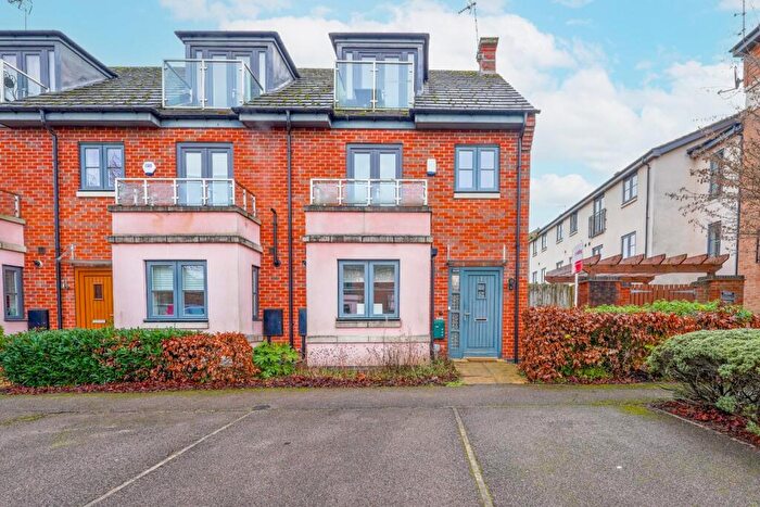 3 Bedroom Semi-Detached House For Sale In Ferryman Road, Nottingham, Nottinghamshire, NG11
