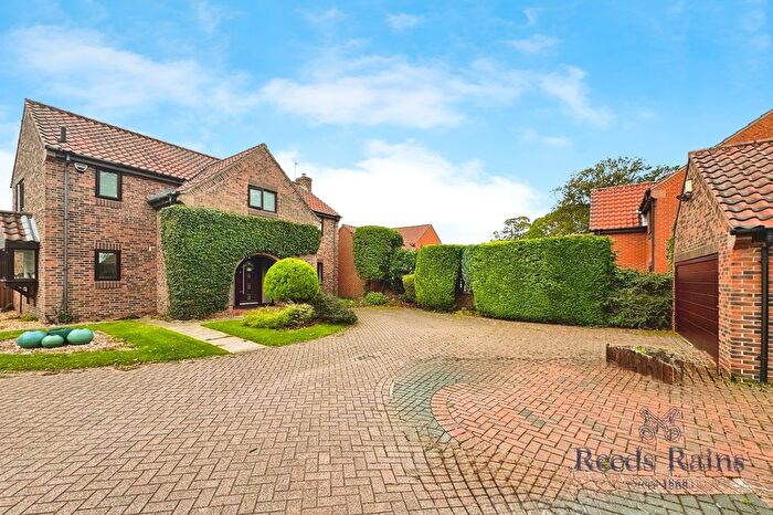 4 Bedroom Detached House For Sale In Toll Bar Close, Hambleton, Selby, North Yorkshire, YO8