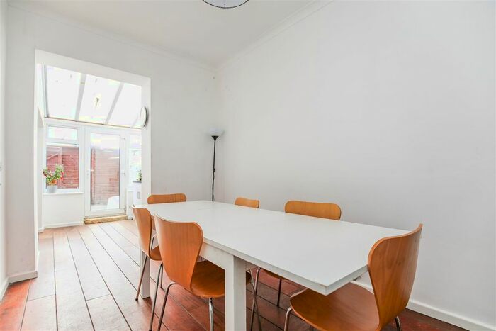 5 Bedroom Terraced House To Rent In Chillingham Road, Heaton, Newcastle Upon Tyne, NE6