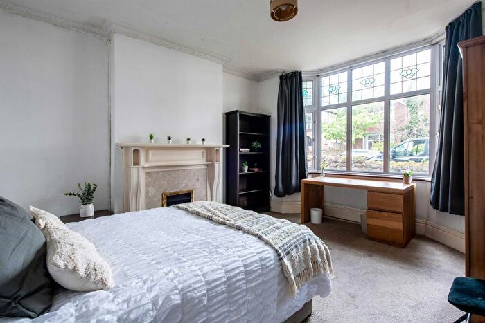 5 Bedroom Detached House To Rent In Harlaxton Drive, Lenton, Nottingham, NG7