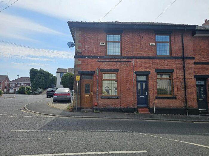 2 Bedroom End Of Terrace House To Rent In Hollins Lane, Bury, BL9