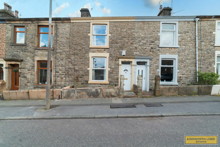 2 Bedroom Terraced House To Rent In Highfield Road, Darwen, BB3