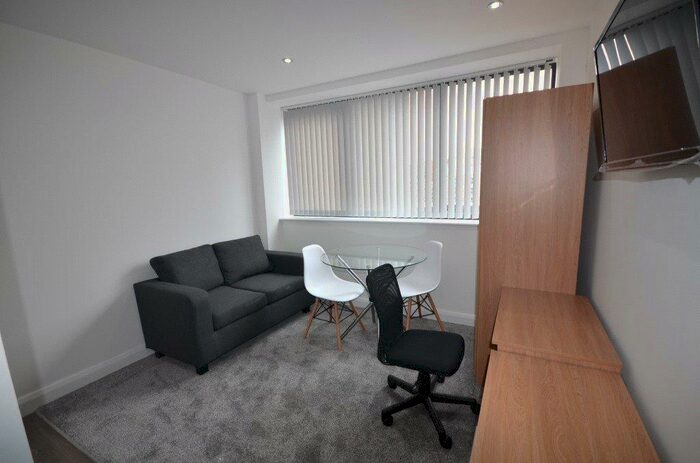 1 Bedroom Apartment To Rent In Bracken House, Manchester City Centre, Manchester, M1