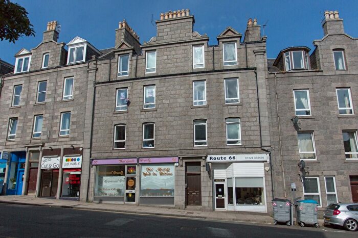 2 Bedroom Flat To Rent In Esslemont Avenue, Rosemount, Aberdeen, AB25