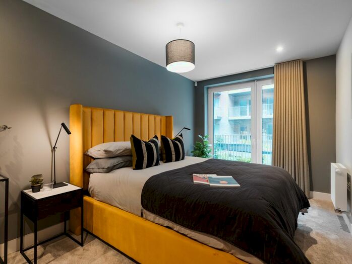 3 Bedroom Flat To Rent In Mcewan Walk, Edinburgh, EH3