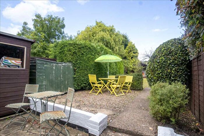 2 Bedroom Terraced House For Sale In Allingham Road, Reigate, RH2