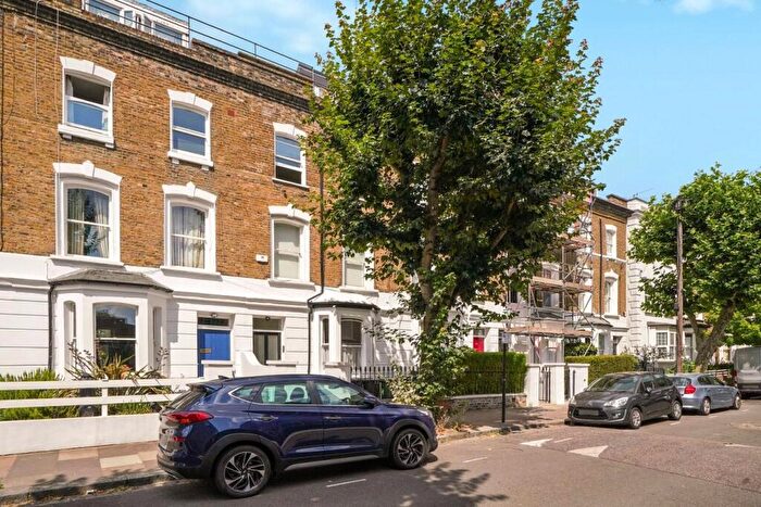 1 Bedroom Apartment For Sale In Falkland Road, London, NW5