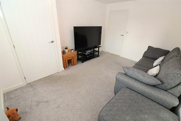 2 Bedroom End Of Terrace House For Sale In Carnelian Avenue, Wellingborough, NN8
