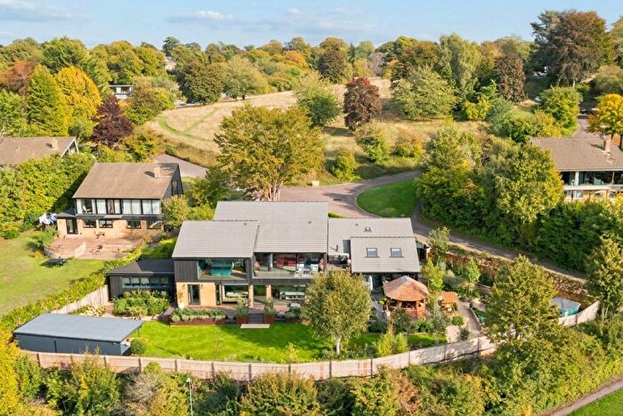 6 Bedroom Detached House For Sale In Hampden Hill, Beaconsfield, HP9