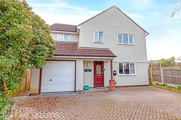 4 Bedroom Detached House For Sale In Broadfield, High Roding, Dunmow, Essex, CM6
