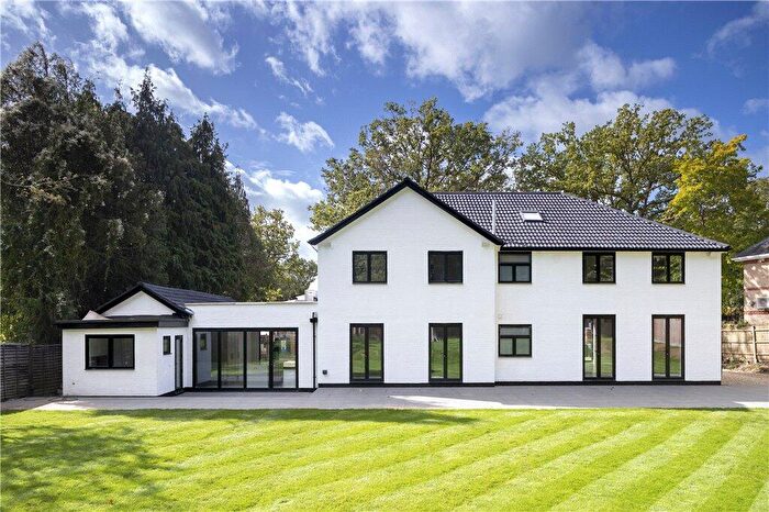 5 Bedroom Detached House To Rent In Coombe Park, Kingston Hill, KT2