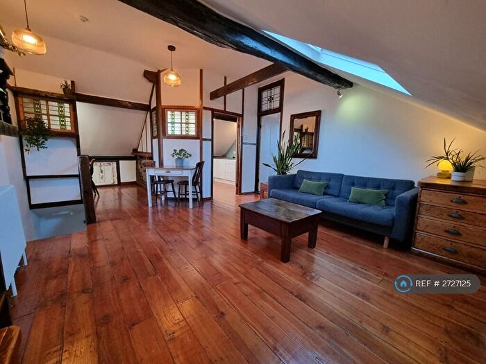 1 Bedroom Flat To Rent In Collegiate Crescent, Sheffield, S10