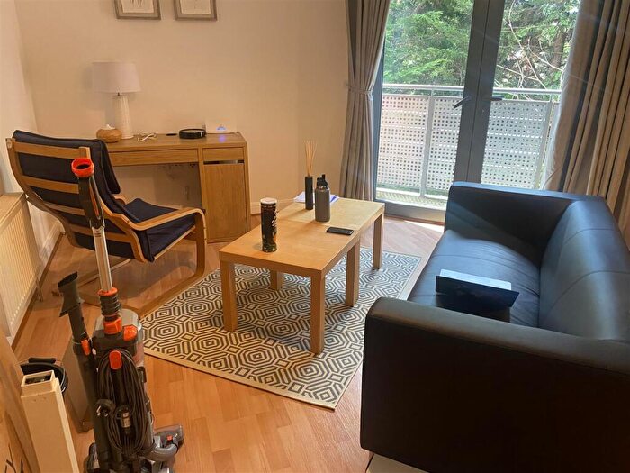 2 Bedroom Flat To Rent In Bournbrook Court, Bristol Road, Edgbaston, Birmingham, B5