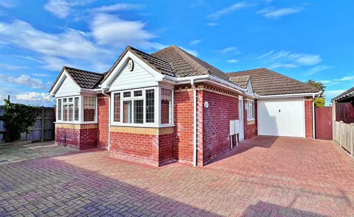 3 Bedroom Detached Bungalow For Sale In Walton Road, Frinton-On-Sea, CO13