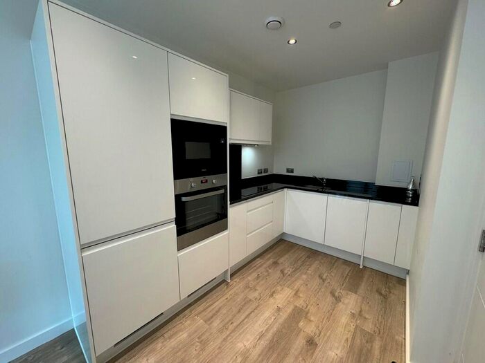 2 Bedroom Apartment To Rent In Viscount House, Regency Heights, NW10