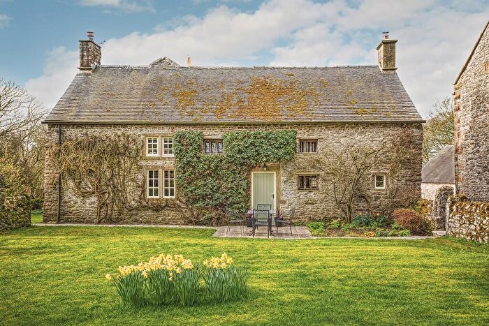 4 Bedroom Detached House For Sale In Heathcote, Hartington, SK17