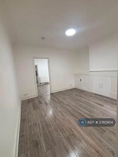 2 Bedroom End Of Terrace House To Rent In Prospect Place, Grays, RM17