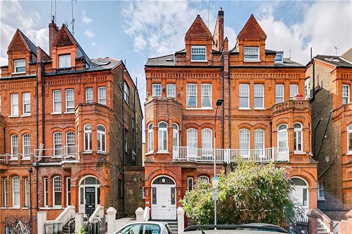 2 Bedroom Flat For Sale In Mornington Avenue, West Kensington, W14