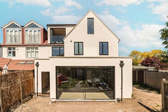 5 Bedroom Semi-Detached House For Sale In Lancaster Gardens, Kingston Upon Thames, KT2