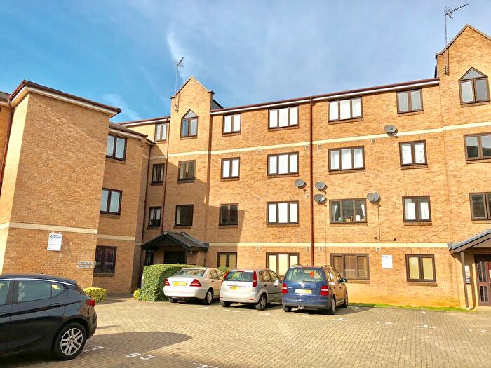 2 Bedroom Property To Rent In Henry Bird Way, Northampton, NN4