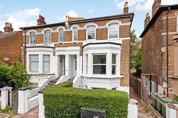 4 Bedroom Apartment For Sale In Gipsy Road, West Norwood, London, SE27