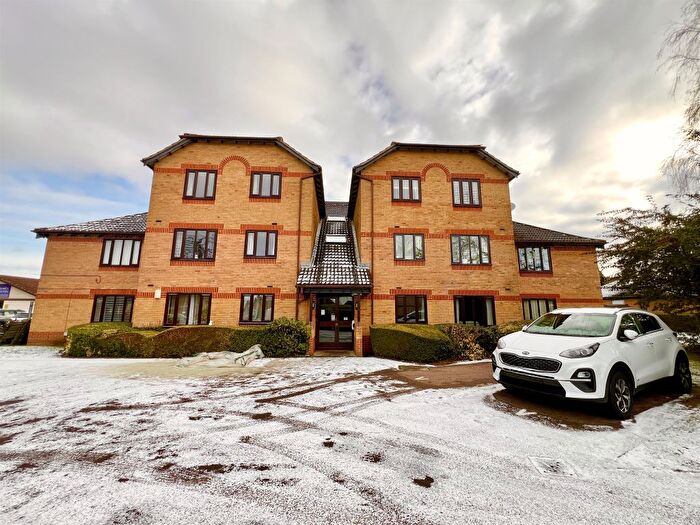 1 Bedroom Flat For Sale In Bordeaux Close, Northampton, NN5