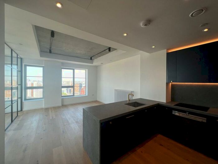 3 Bedroom Flat To Rent In Goodluck Hope Walk London, E14