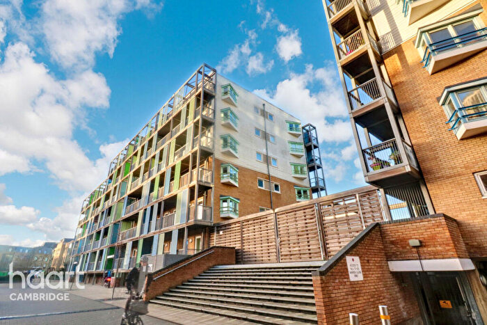 2 Bedroom Apartment To Rent In Warren Close, Cambridge, CB2