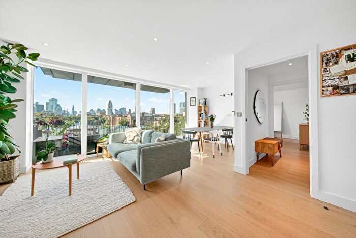 1 Bedroom Flat For Sale In Penn Street, London, N1