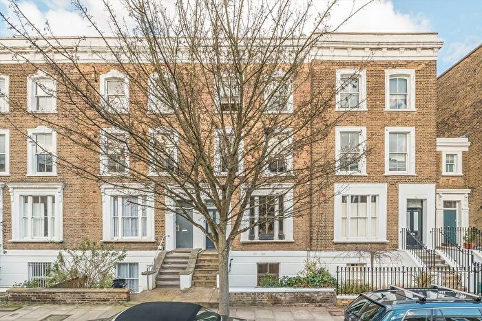 2 Bedroom Flat To Rent In Oakley Road, London, N1