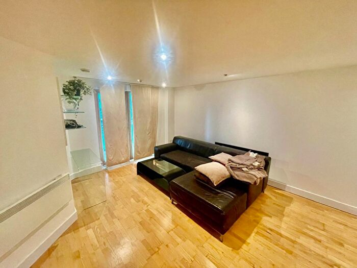 2 Bedroom Property To Rent In Magellan House, Leeds, LS10