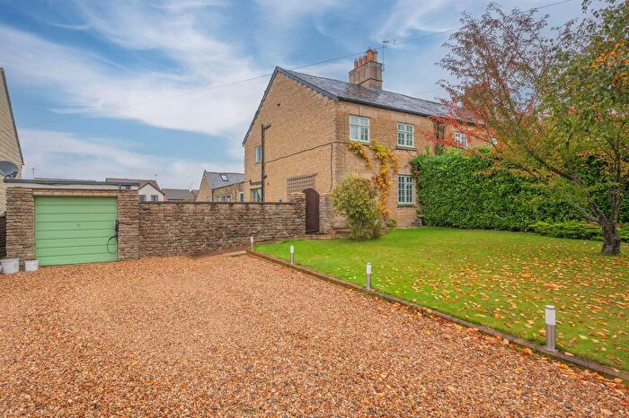 4 Bedroom Cottage For Sale In Barton Road, Barton Seagrave, Kettering, NN15