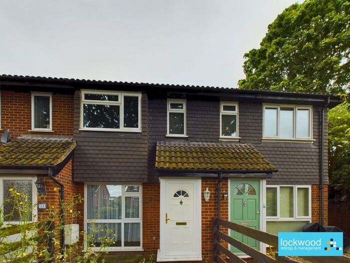 1 Bedroom Terraced House To Rent In Hughes Road, Ashford, TW15