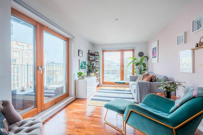 2 Bedroom Flat To Rent In Kingsland Road, Haggerston, London, E2