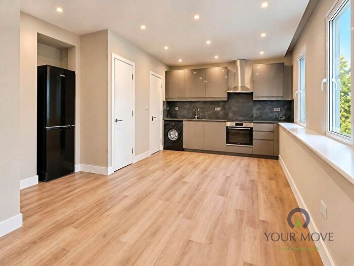 1 Bedroom Flat To Rent In North End, Croydon, CR0