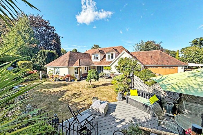 4 Bedroom Detached House For Sale In Charlton Marshall, DT11