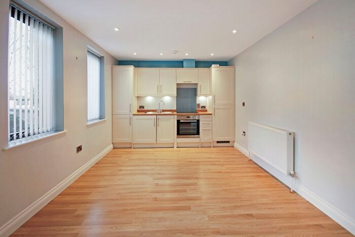 1 Bedroom Flat To Rent In Midland Way, Thornbury, Bristol, BS35