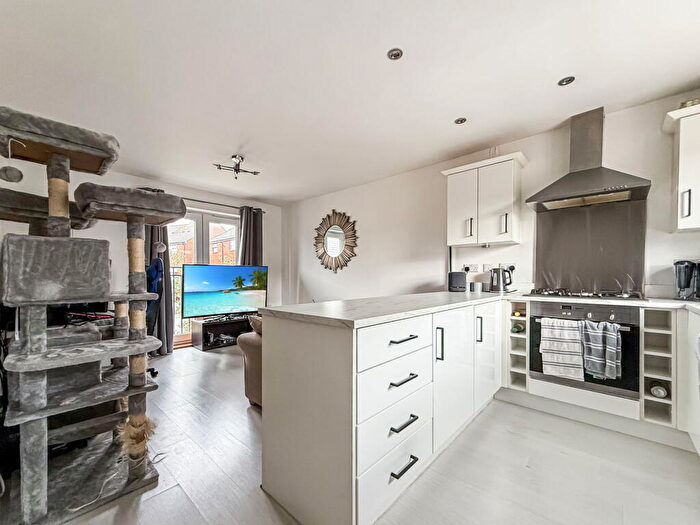 2 Bedroom Coach House For Sale In St. James Gardens, Trowbridge, BA14