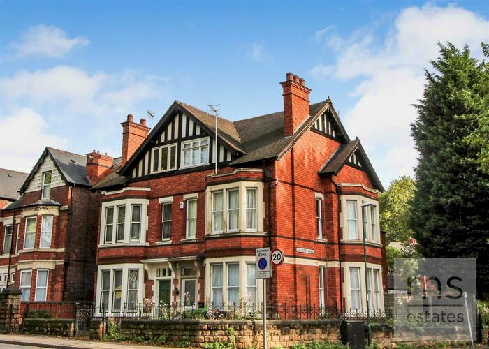 7 Bedroom Semi-Detached House To Rent In Derby Road, Nottingham, NG7