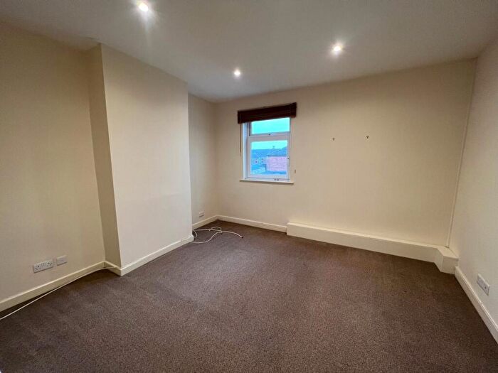 2 Bedroom Flat To Rent In Cranbury Road, Eastleigh, Hampshire, SO50