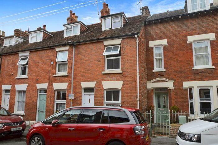 3 Bedroom Terraced House To Rent In Greencroft Street, Salisbury, SP1