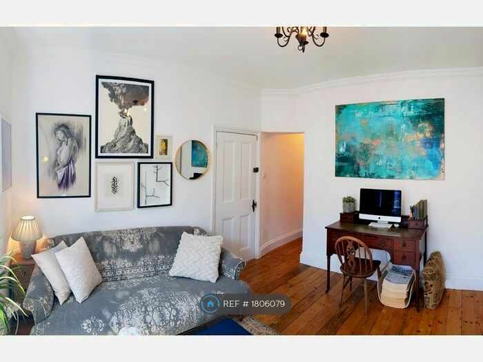 1 Bedroom Flat To Rent In Oxford Gardens, London, W4