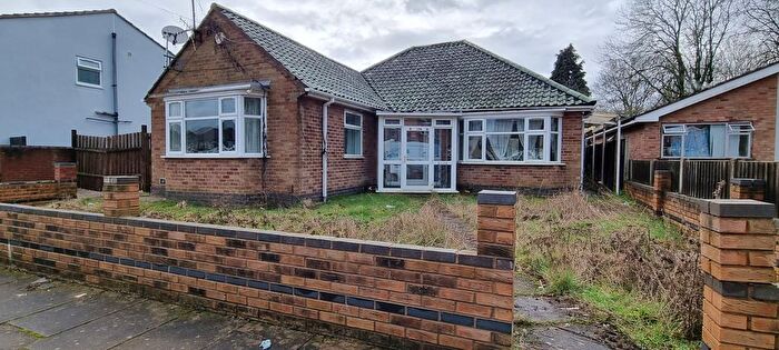 4 Bedroom Bungalow For Sale In Melton Avenue, Leicester, LE4