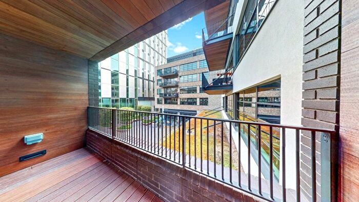 2 Bedroom Flat To Rent In Mallow Street, EC1Y