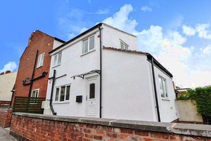 1 Bedroom Maisonette To Rent In Mary Vale Road, Bournville, Birmingham, West Midlands, B30